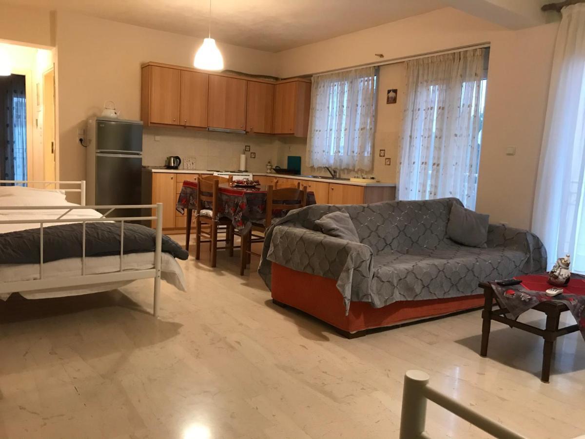 Διαμέρισμα 65 Τμ Στην Καρδιά Της Πόλης 트리폴리스 외부 사진